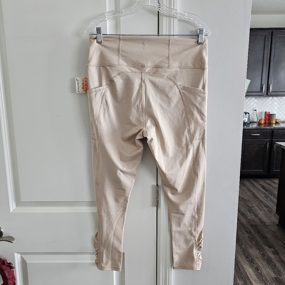 Free People Out of Your League Leggings In Clay - Picture 6 of 10
